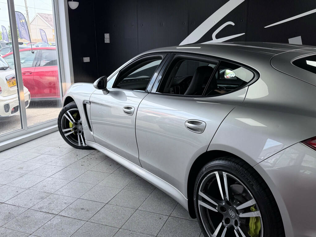 Porsche Panamera 3.0D V6 Tiptronics Euro 5 #19