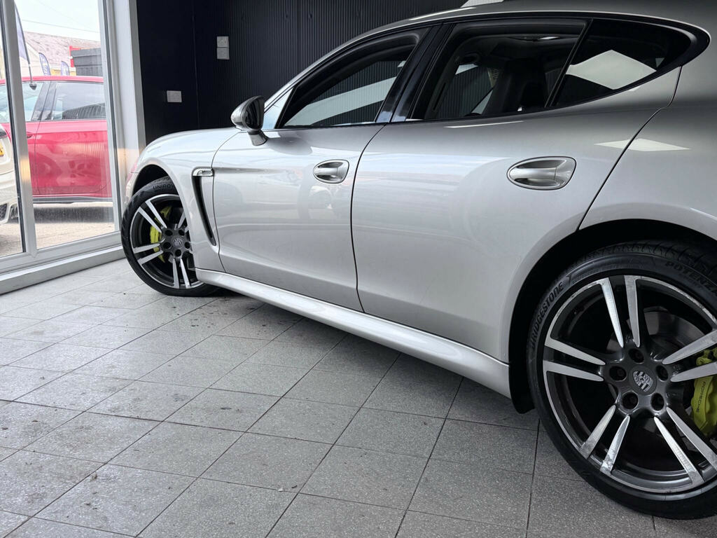 Porsche Panamera Hatchback 3.0D V6 Tiptronics Euro 5 201212 White #24