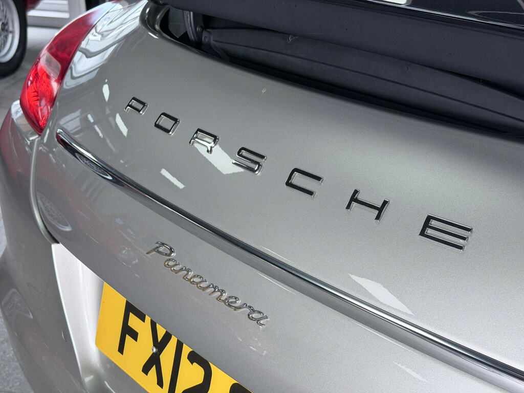 Porsche Panamera 3.0D V6 Tiptronics Euro 5 #17