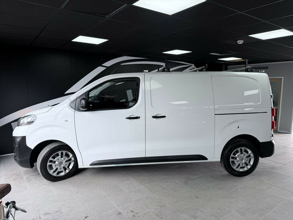 Vauxhall Vivaro Vivaro-e 3100 Dynamic White #18