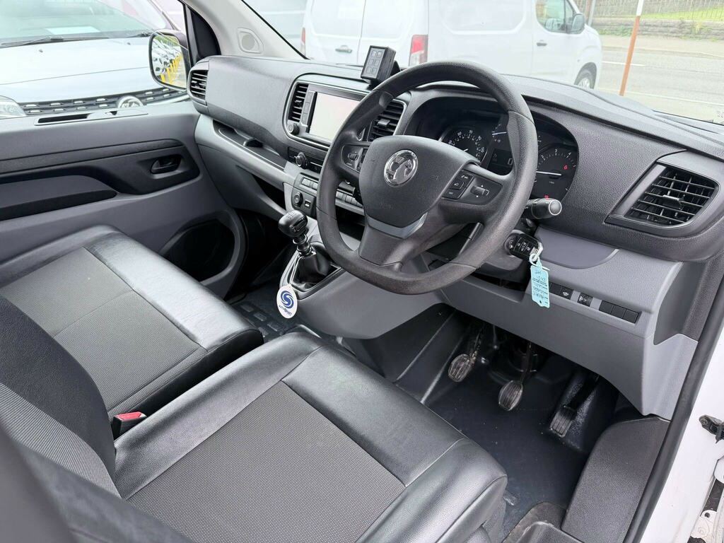 Vauxhall Vivaro Vivaro-e 3100 Dynamic White #19