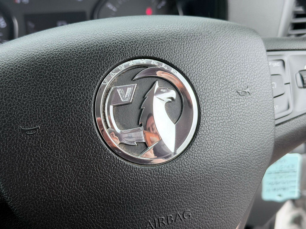 Vauxhall Vivaro Vivaro-e 3100 Dynamic White #24