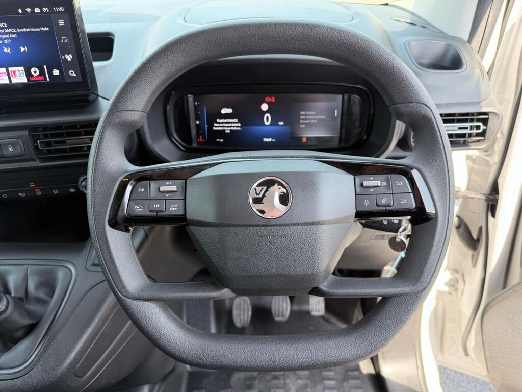 Vauxhall Combo XL 1.5D 100 H1 Pro Van White #59