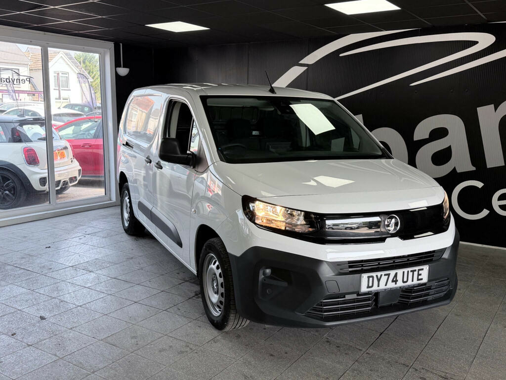 Vauxhall Combo XL 1.5D 100 H1 Pro Van White #9