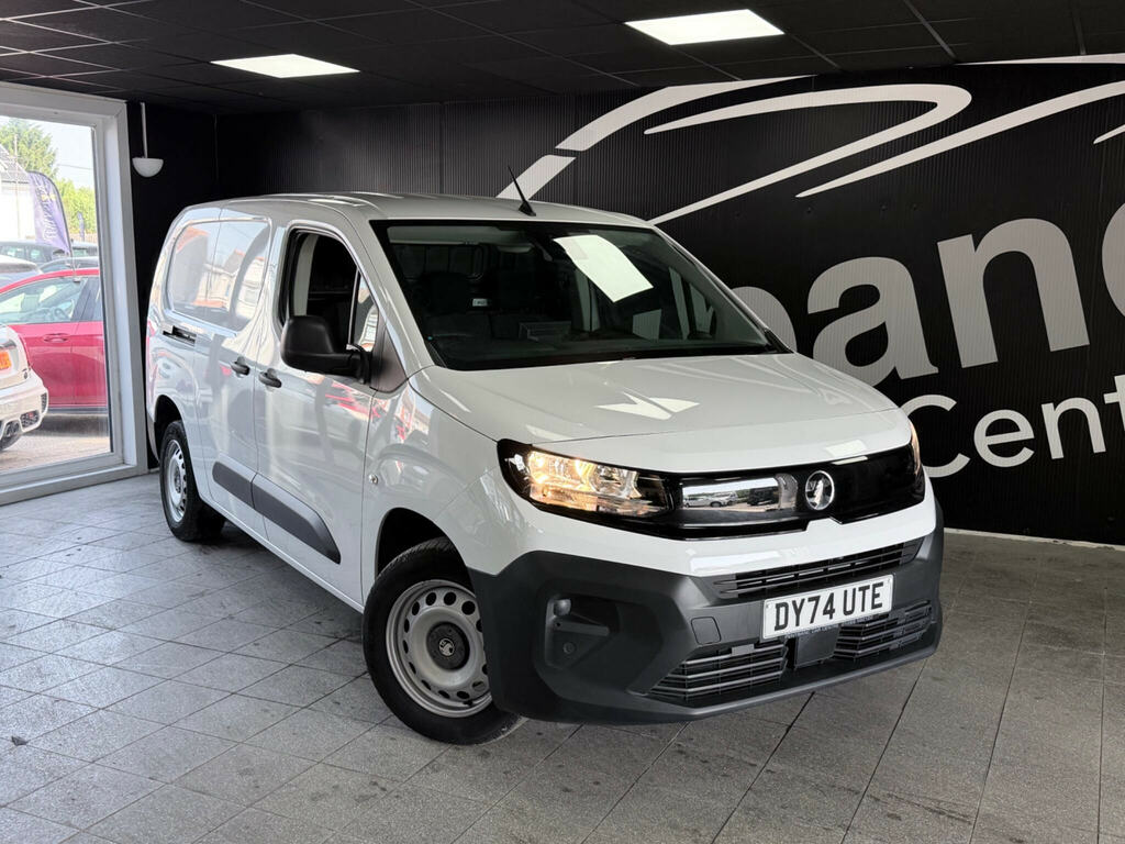 Vauxhall Combo XL 1.5D 100 H1 Pro Van White #39