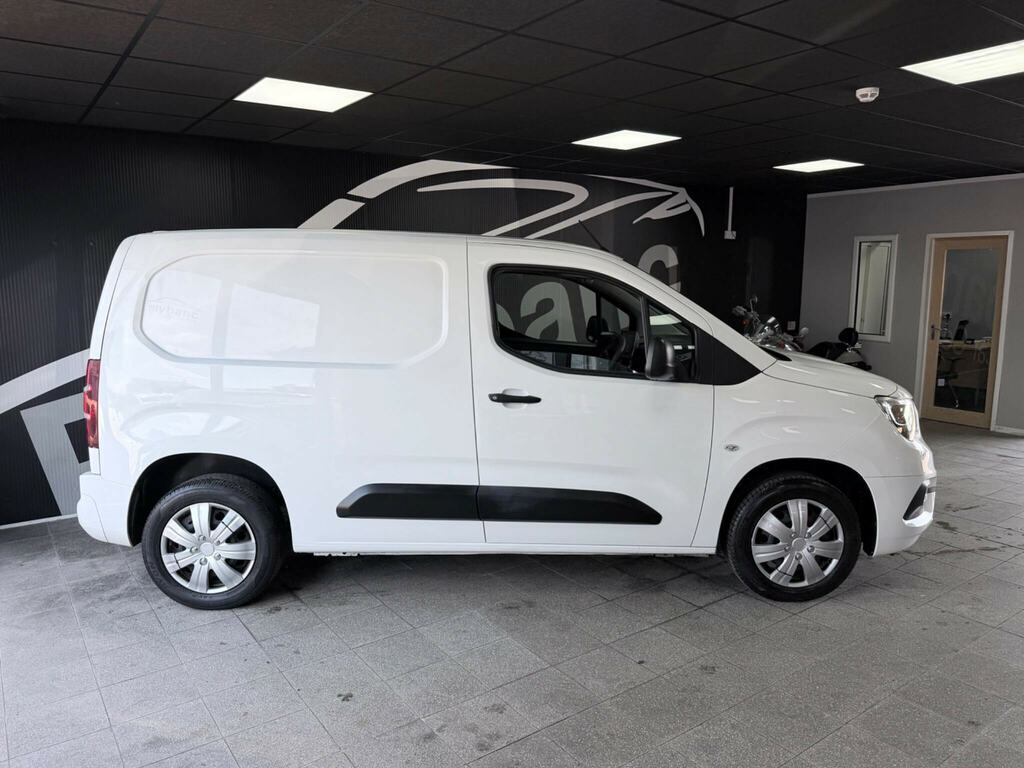Vauxhall Combo 1.6 Turbo D 2300 Sportive L1 H1 Euro 6 Ss White #2