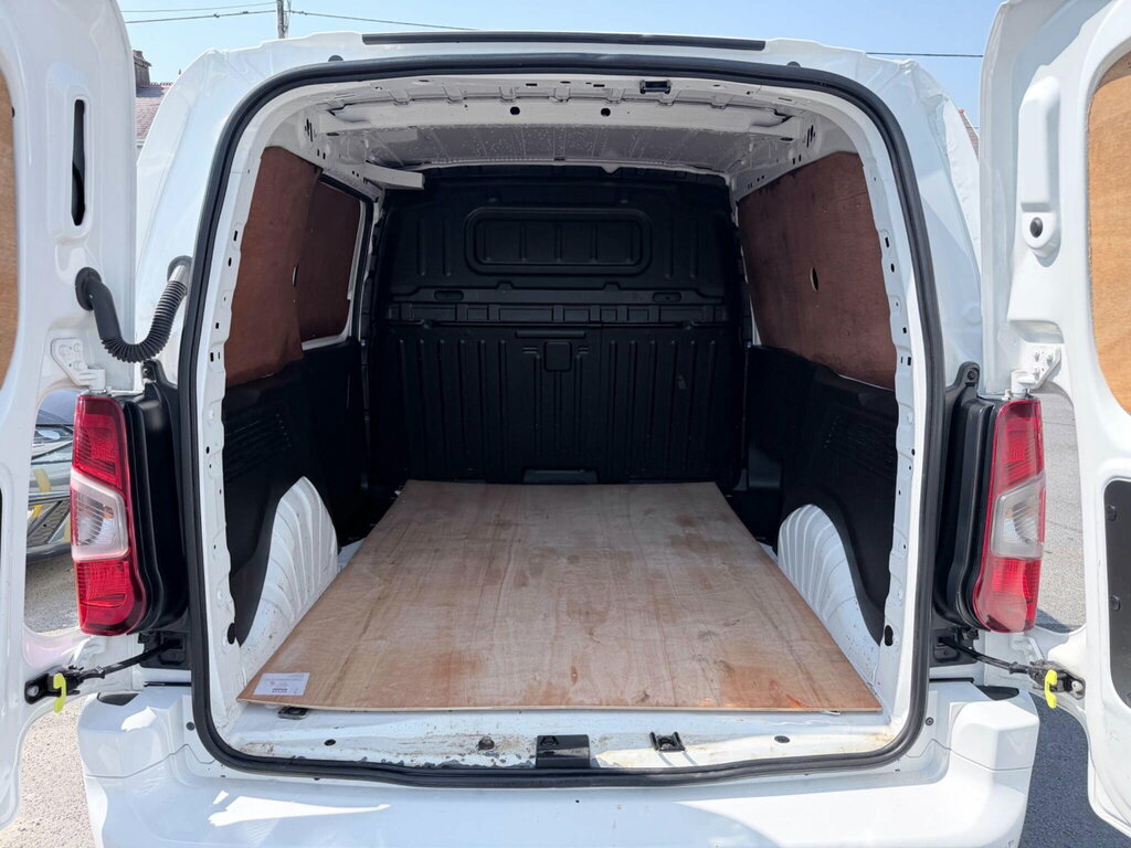 Vauxhall Combo 1.5 Elite XL Ss 129 Bhp.7 Seatslwb Grey #35