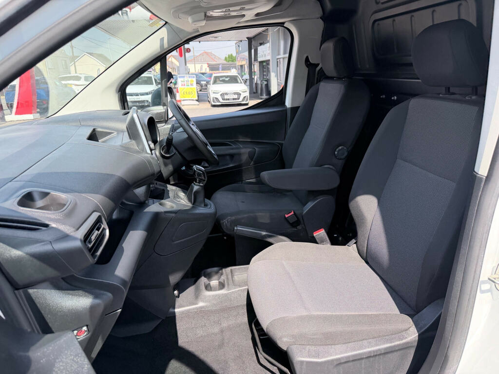 Vauxhall Combo 1.5 Elite XL Ss 129 Bhp.7 Seatslwb Grey #38