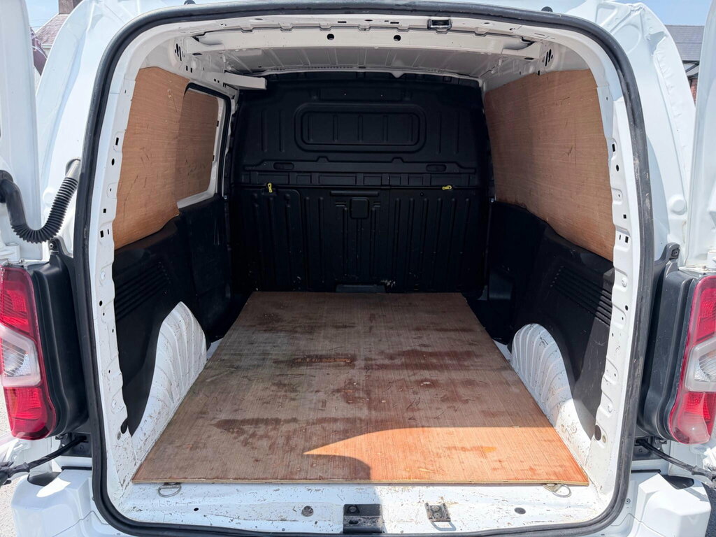Vauxhall Combo 1.5 Turbo D Blueinjection Energy Mpv Ma Blue #33