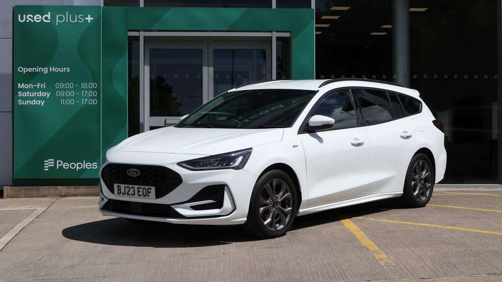 Ford Focus 1.0 Ecoboost St-line BJ23EOF White