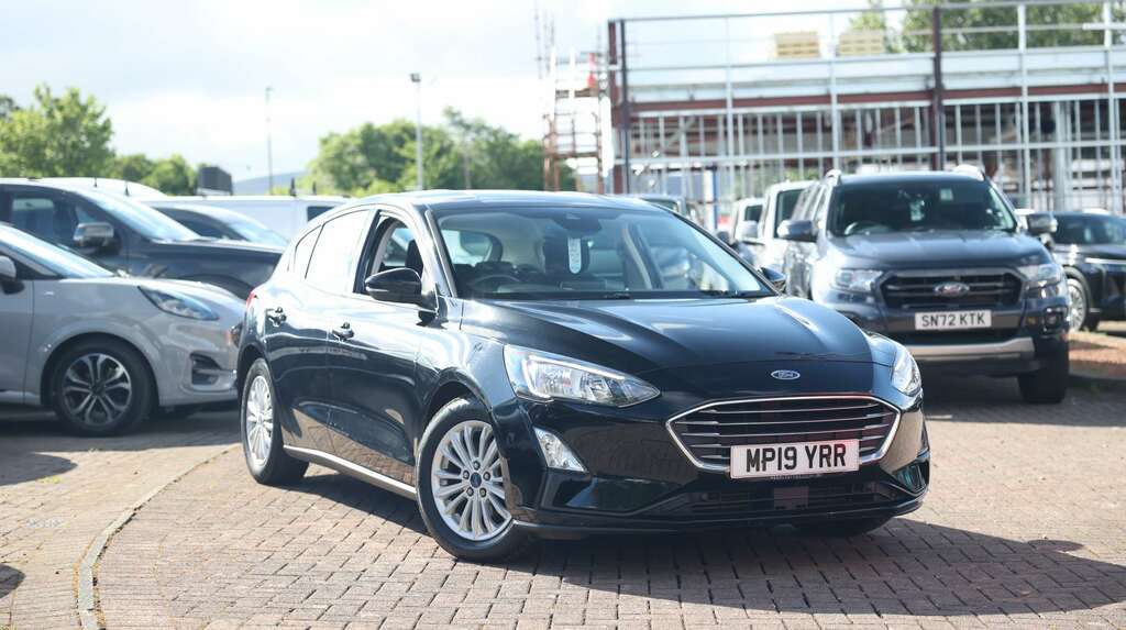 Ford Focus 1.0 Ecoboost 125 Titanium Black #2