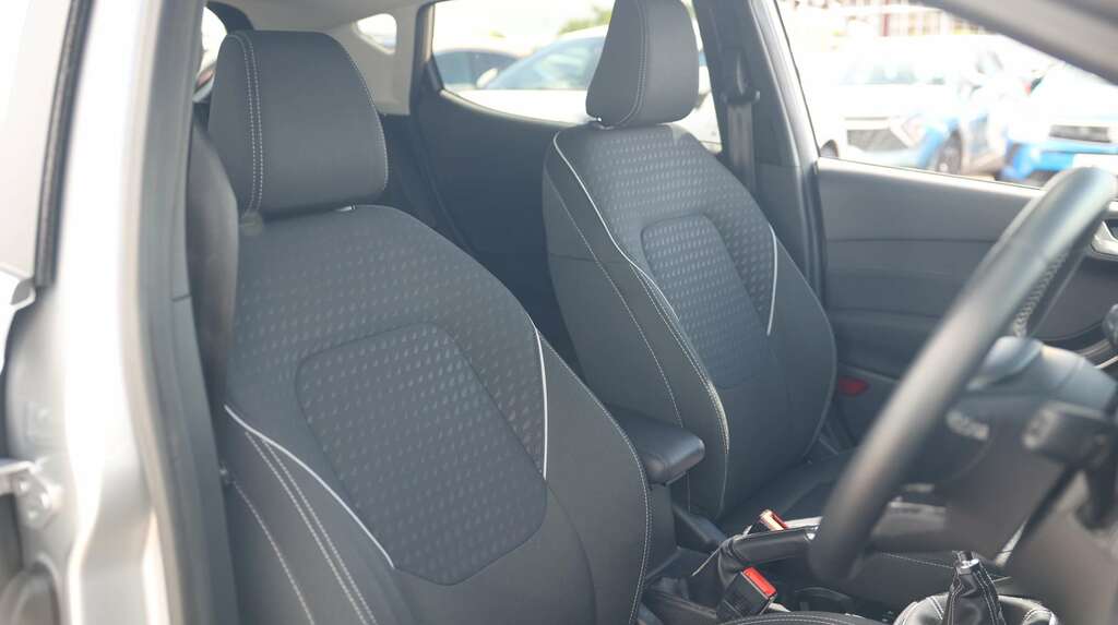 Ford Fiesta Hatchback Grey #15