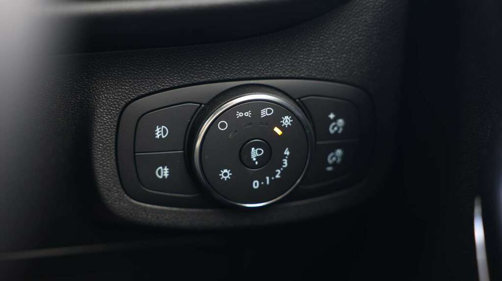 Ford Fiesta Hatchback Grey #34