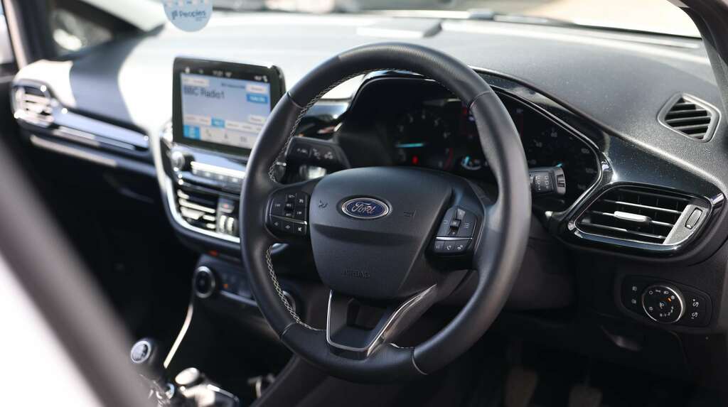 Ford Fiesta Hatchback Grey #18