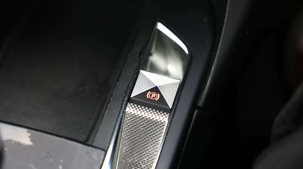 DS DS 3 Puretech Prestige Ss Eat8 White #31