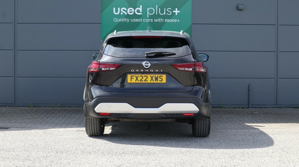 Nissan Qashqai 1.3 Dig-t Mh 158 N-connecta 4Wd Xtronic FX22XWS Black #5