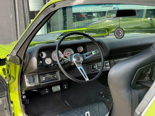 Chevrolet Camaro 6.6L Green #3