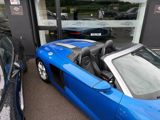 Audi R8 V10 Plus Quattro Red #21