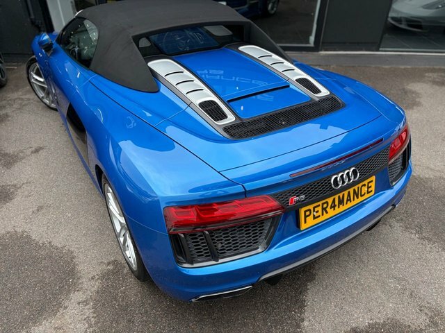Audi R8 V10 Plus Quattro Red #32
