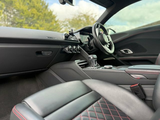 Audi R8 5.2L Performance Black #22