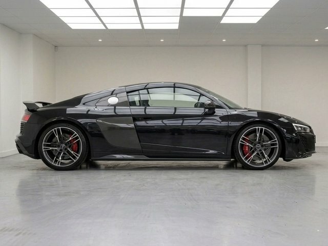 Audi R8 5.2L Performance Black #9