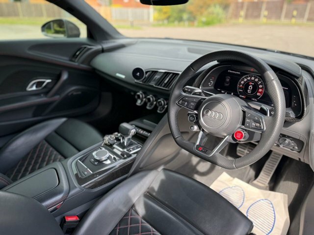 Audi R8 5.2L Performance Black #21
