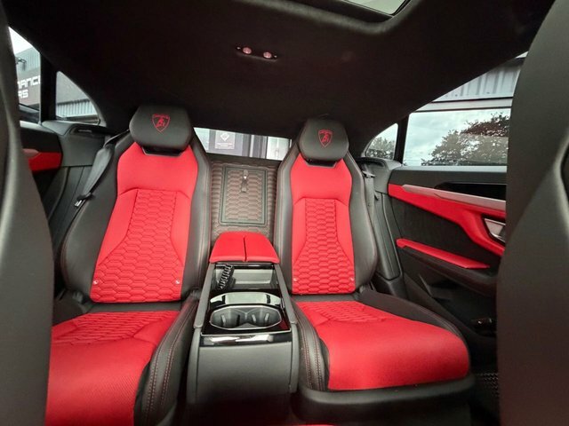 Lamborghini Urus Suv #9