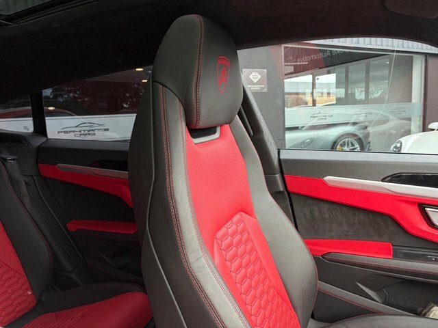 Lamborghini Urus Suv #18
