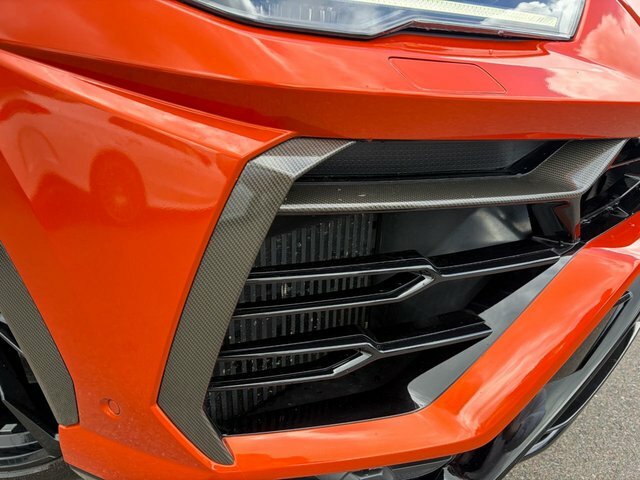 Lamborghini Urus Suv #21
