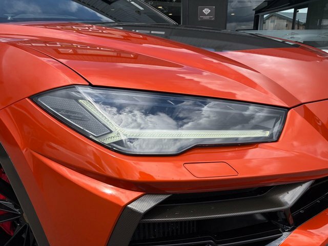 Lamborghini Urus Suv #7