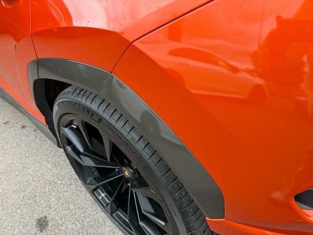 Lamborghini Urus Suv #36