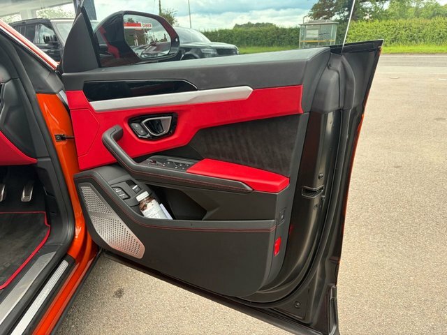 Lamborghini Urus Suv #26