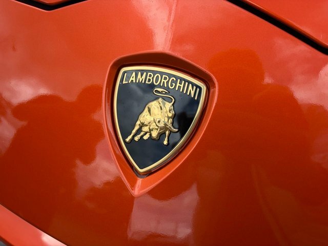 Lamborghini Urus Suv #25