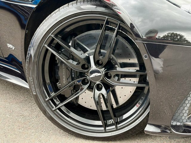 Aston Martin DBS 5.2 V12 Biturbo Superleggera Coupe Black #3