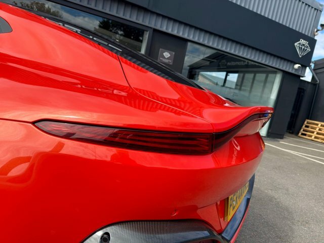 Aston Martin Vantage V8  #17