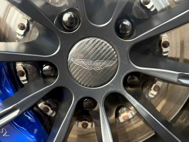 Aston Martin Vantage V8  #9