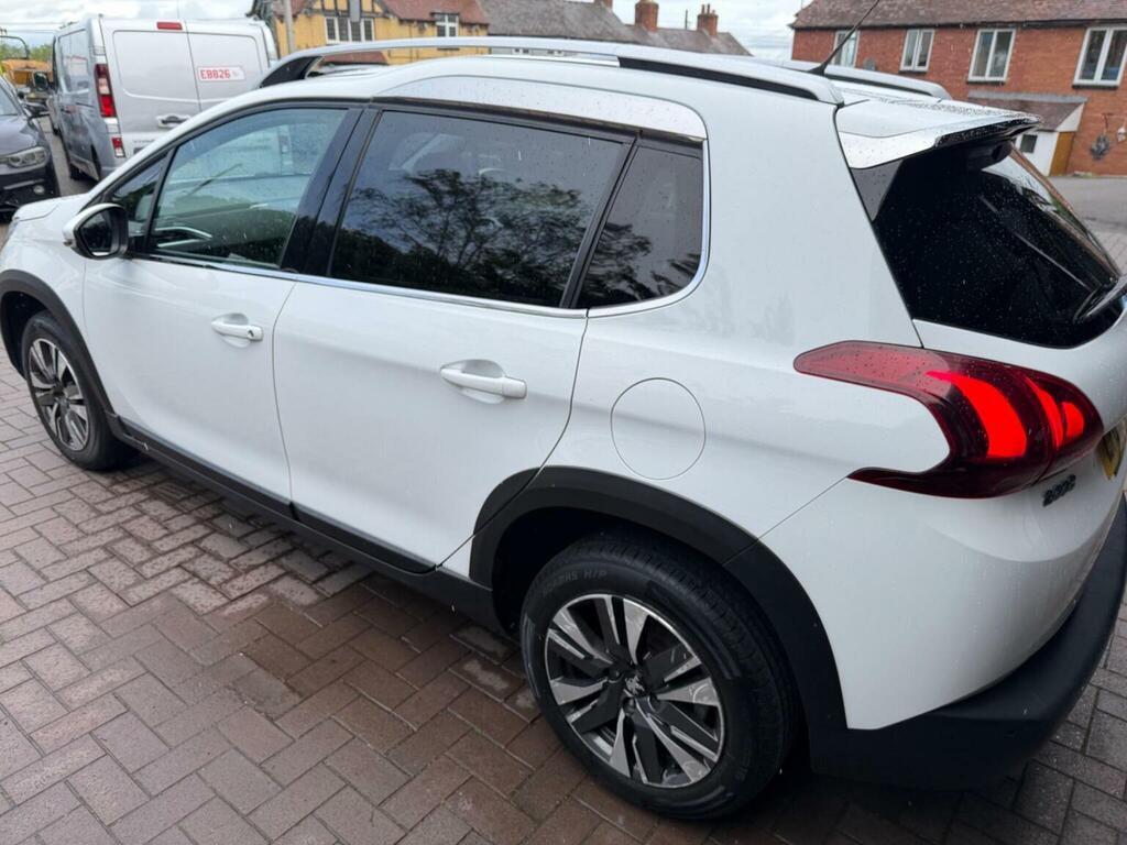 Peugeot 2008 1.2 Puretech Allure Euro 6 2017 LF66WOC White #5