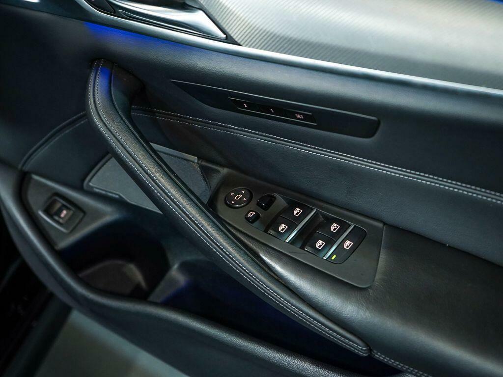 BMW M5 4.4 M5 Competition Blue #28