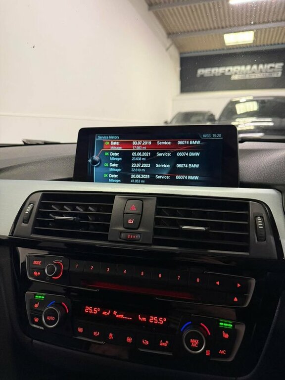 BMW 3 Series Saloon Grey #40