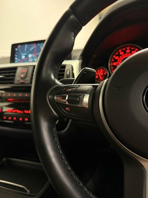 BMW 3 Series Saloon Grey #35