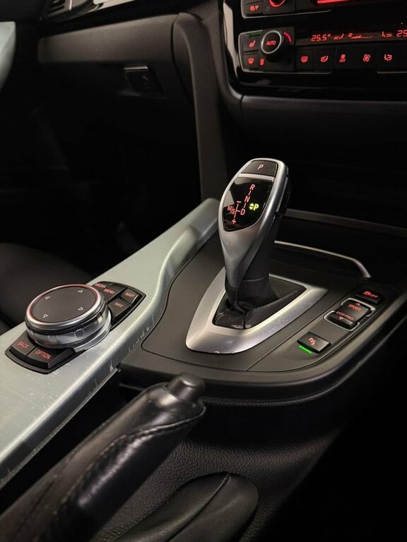 BMW 3 Series Saloon Grey #43