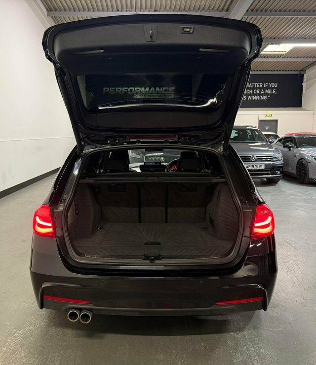 BMW 3 Series Saloon Grey #29