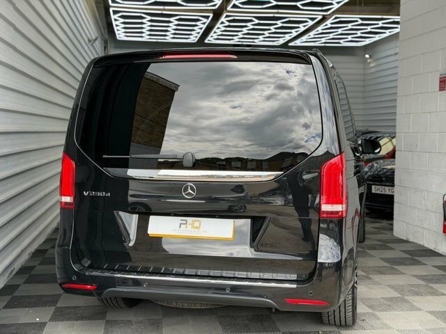 Mercedes-Benz V Class 2.1 V 250 D Amg Line XL 188 Bhp Black #26
