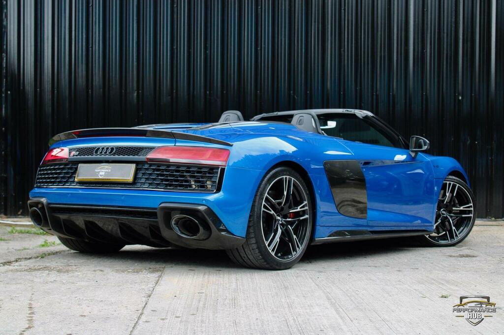 Audi R8 Coupe Black #40