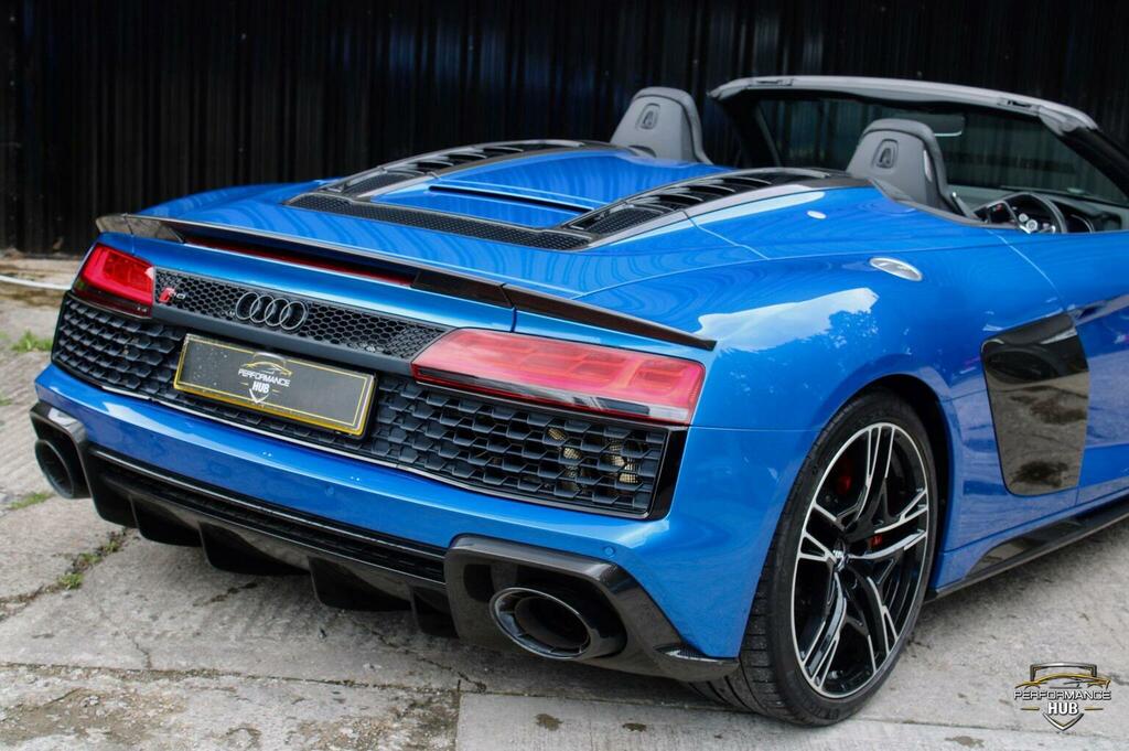 Audi R8 Coupe Black #69