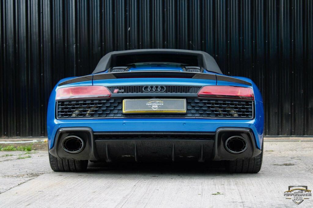 Audi R8 Coupe Black #43