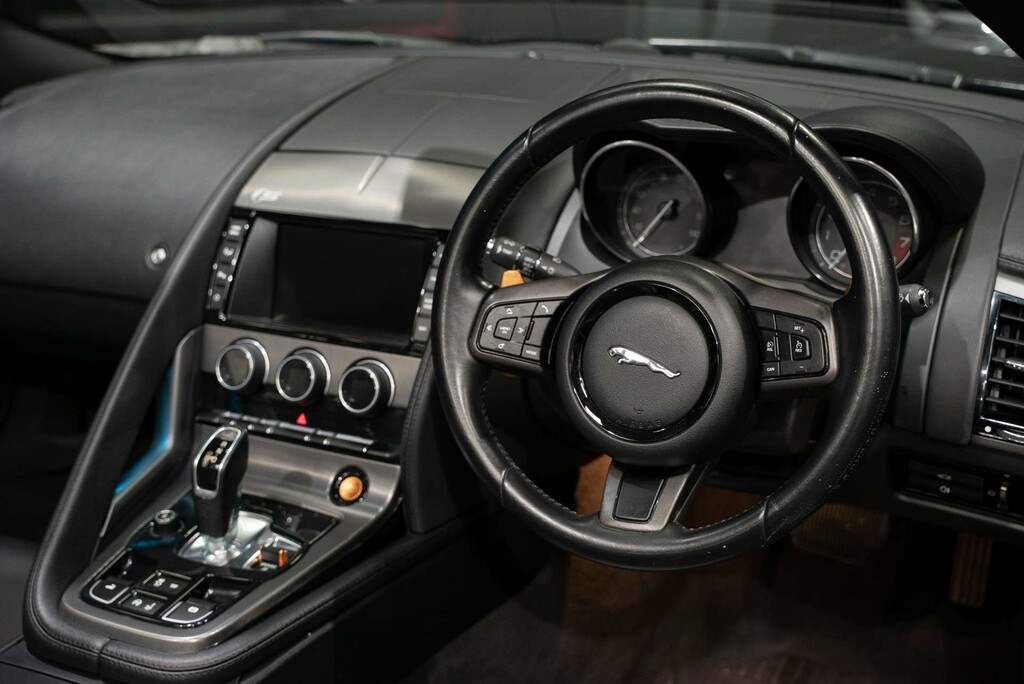 Jaguar F-Type V6 Red #11