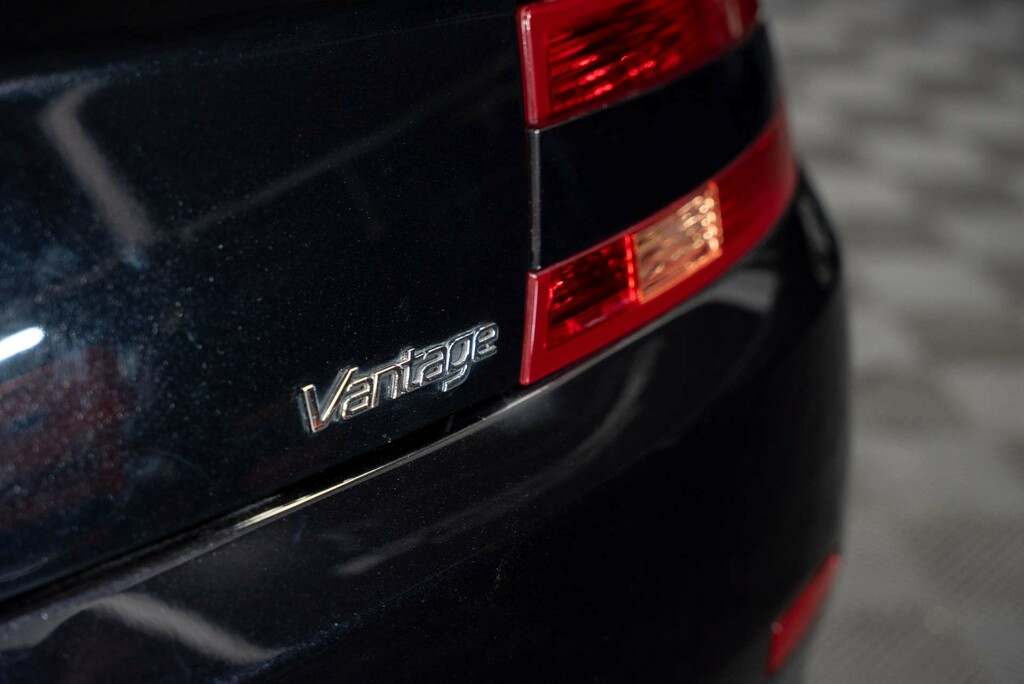 Aston Martin Vantage 4.3 Vantage V8 Blue #24