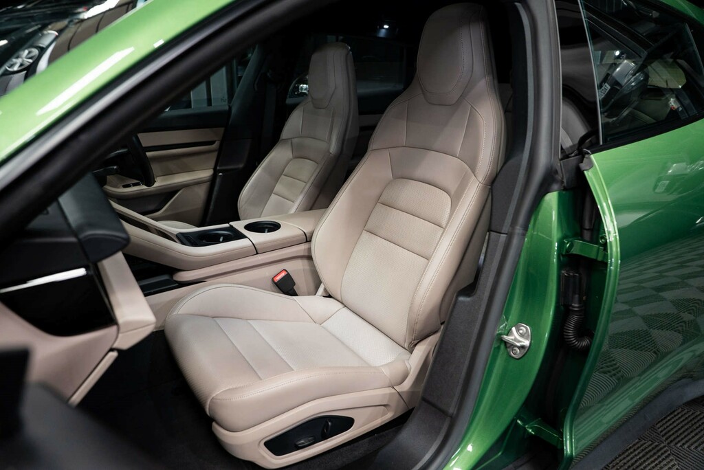Porsche Taycan Sport Turismo #3
