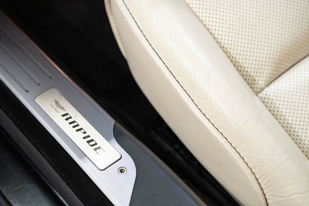 Aston Martin Rapide V12 U4852 Black #18